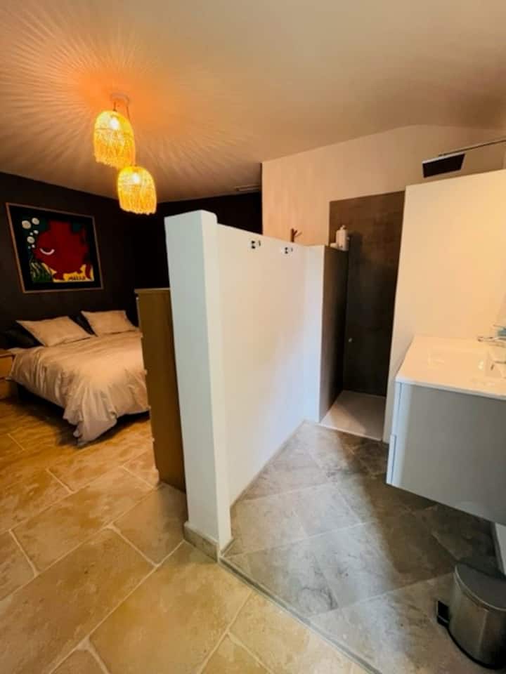 Chumba cha kulala cha bluu na bafu