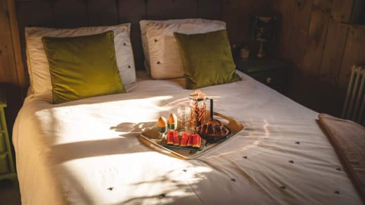 Kitanda cha King Size kilicho na Godoro la Hypnos
