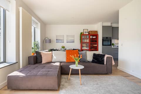 Driftwood, modern townhouse close to all amenities