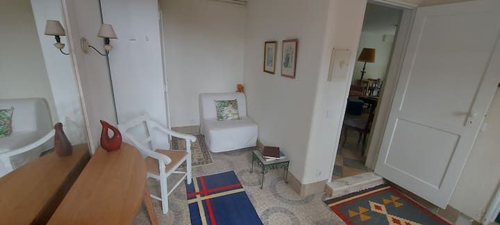 从镜子房到公寓（和卫生间）