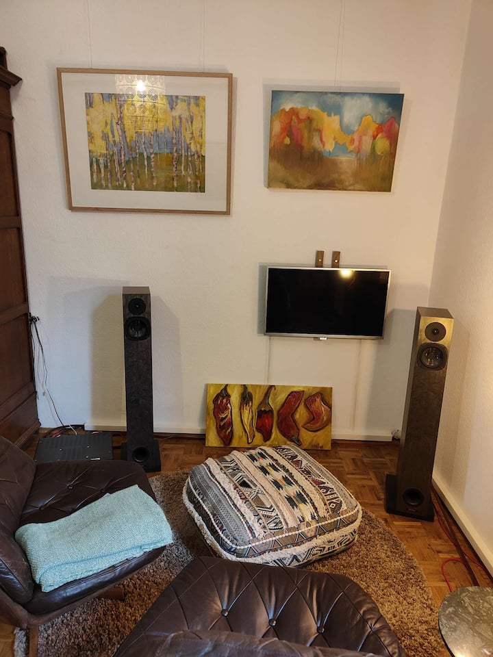 Design, Clean, Comfortable Artist Apartment - Mannheim