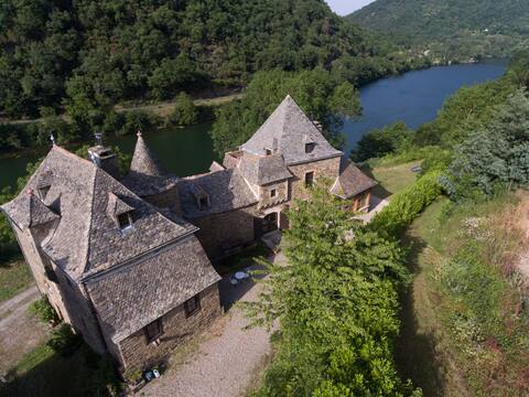 "West Tower" in a castle with private beach