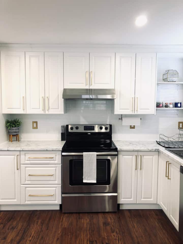 Île Paton Vacation Rentals & Homes Laval, Canada Airbnb