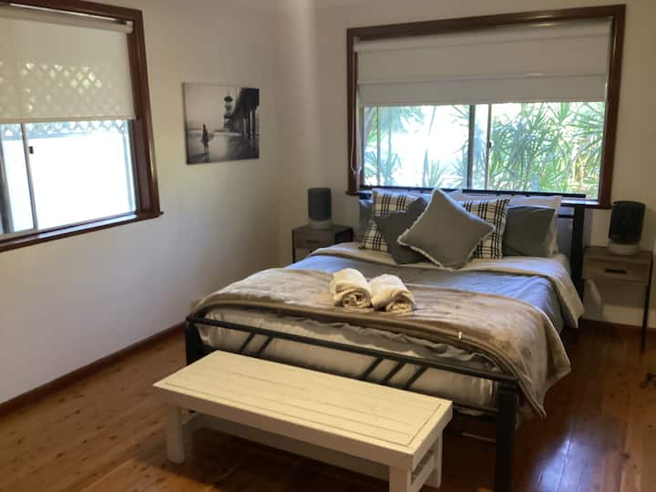 เตียงควีนไซส์ 1 เตียง