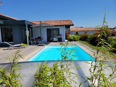 Villa Angresse with heated pool and jacuzzi