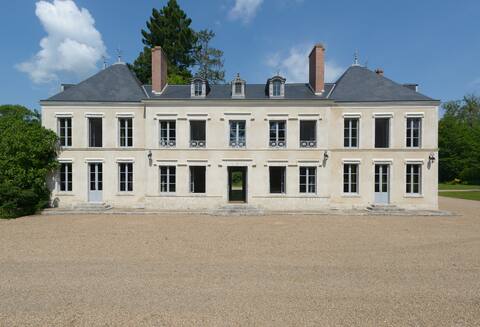 Castle in an exceptional setting