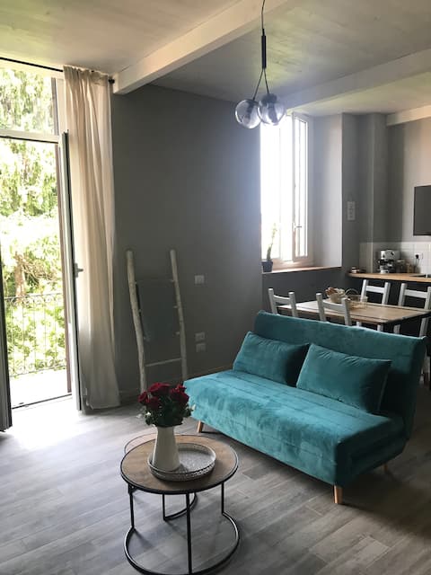Apartment in downtown Arona, free parking