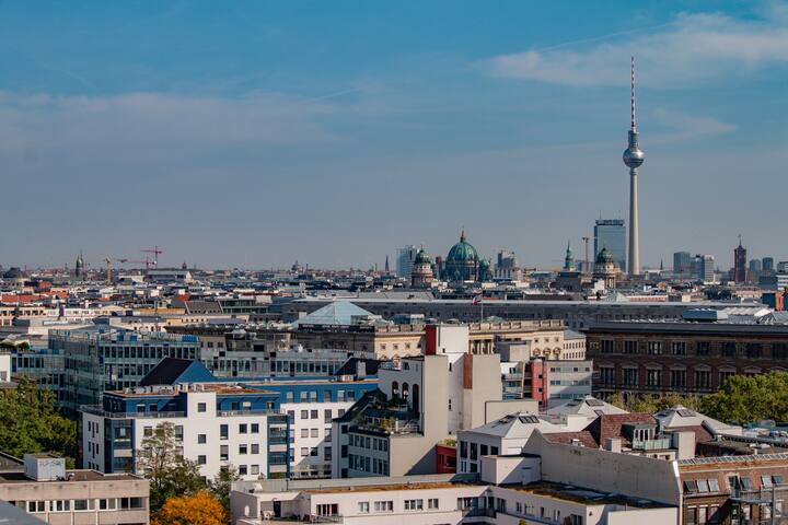 Bright modern Loft, Tiergarten gallery image 5