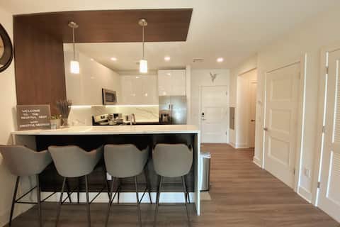 Restful Nest - Minimalist 2BR Tranquil Space