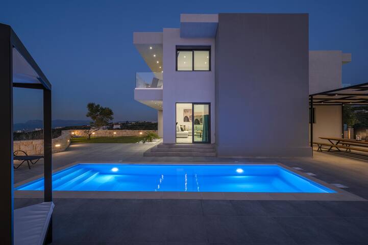 Nikolioudis Luxury Villa Spirit | Agia Marina gallery image 3