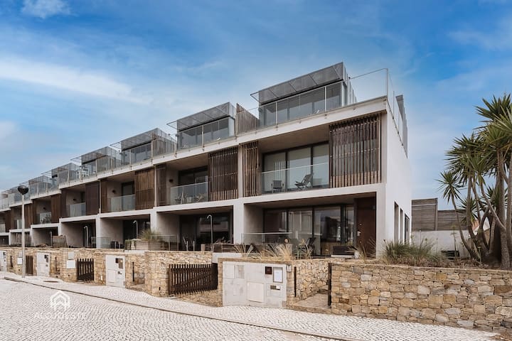Quaint & Chic Seaside Villa | Seixo Beach