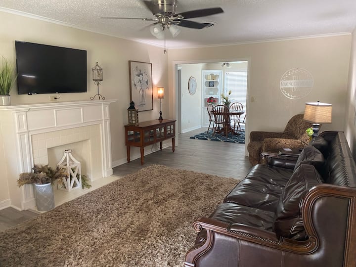 The Magnolia House - Clear Creek Lake, OK