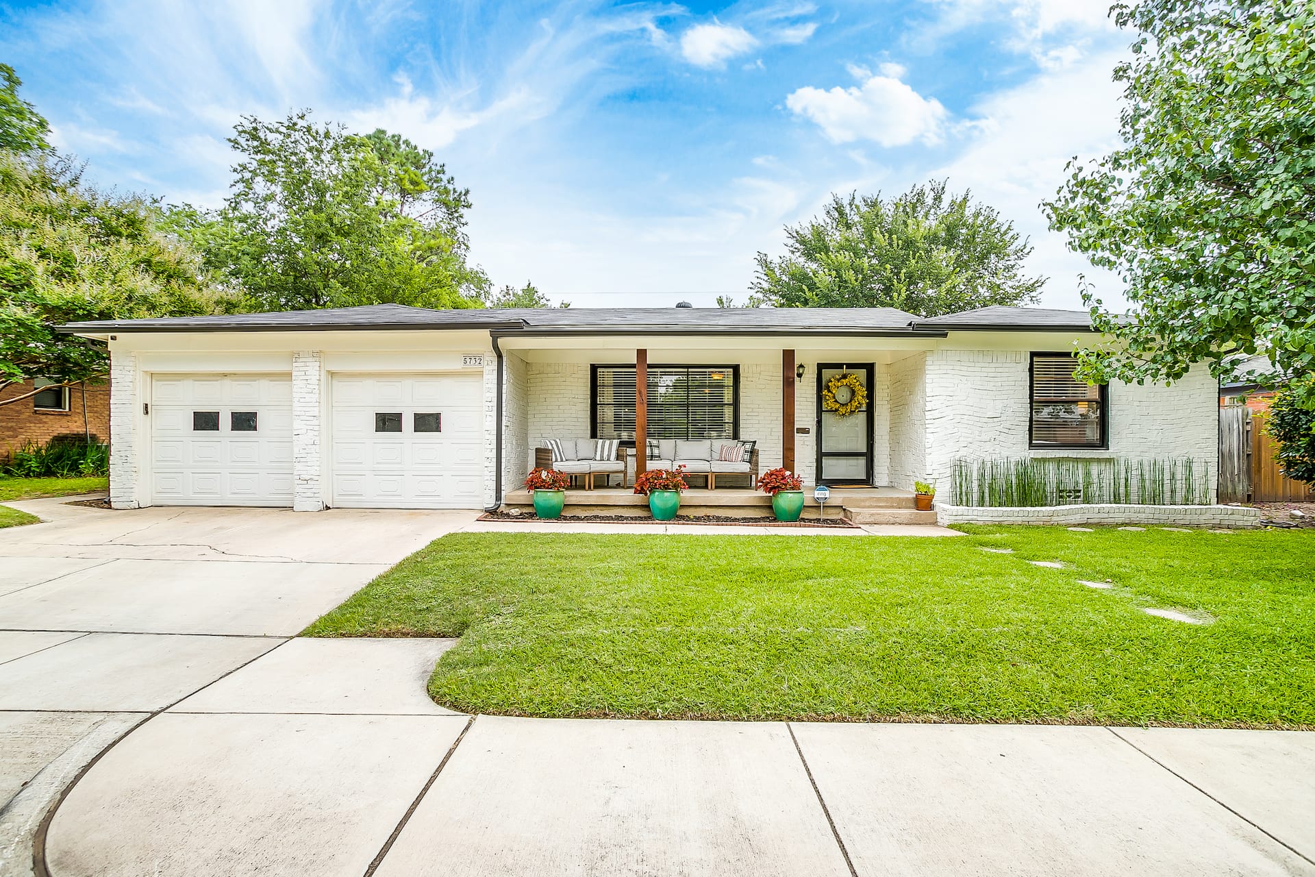 Entire 4BR Home Next to Fort Worth River District