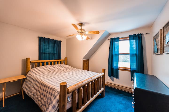 Second floor bedroom with queen bed