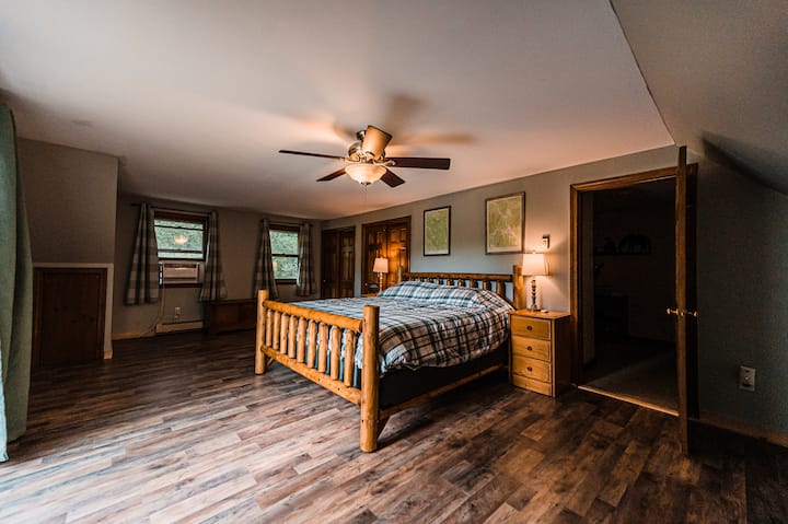 Second floor master bedroom with king bed and gorgeous views