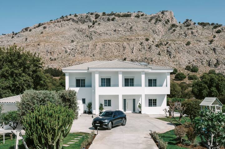 M Mansion Lindos gallery image 3