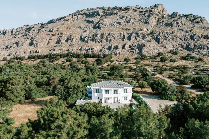 M Mansion Lindos gallery image 4