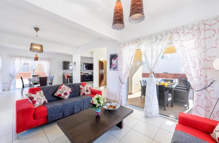 Napa Heights Villa - Famagusta
