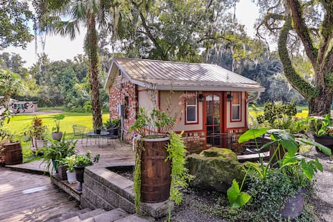 The Love Shack at The Cove