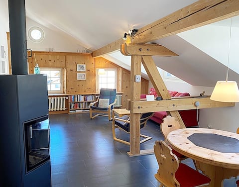 Alpine style: 60m2 attic apartment, garage - BM186