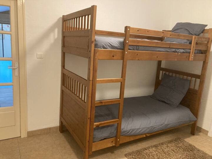 Ორსართულიანი საწოლები 90 * 200