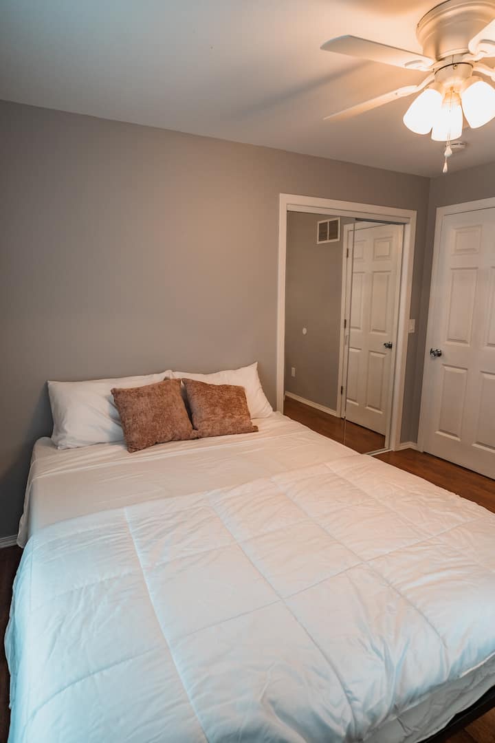 غرفة النوم 1