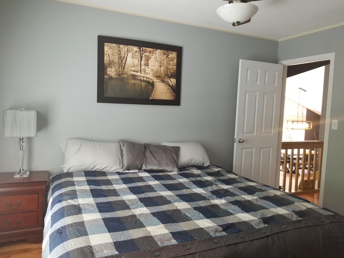 Суперголямо двойно легло в главната спалня 