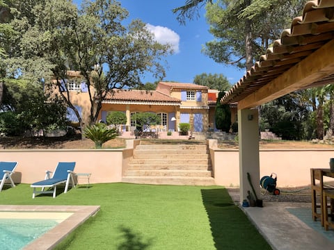 Villa Bois Romay in the Luberon with pool