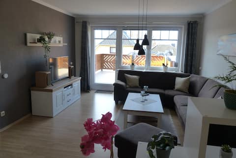 Successful Airbnb property: Pearl in the Eidertal. Beautiful bright apartment / large balcony in Dithmarschen