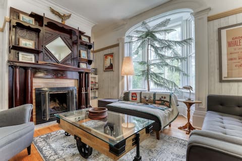 Pangea House - Australia Room with Riverview