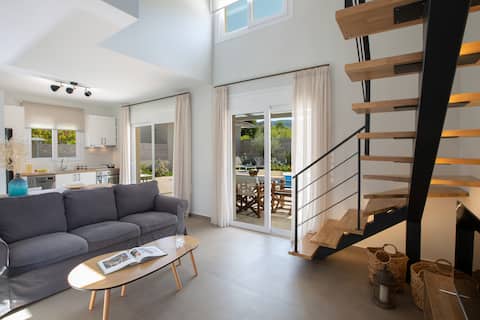 Top Airbnb: Vilana Villa ideal for small groups/families in Περιφερειακή Ενότητα Λευκάδας