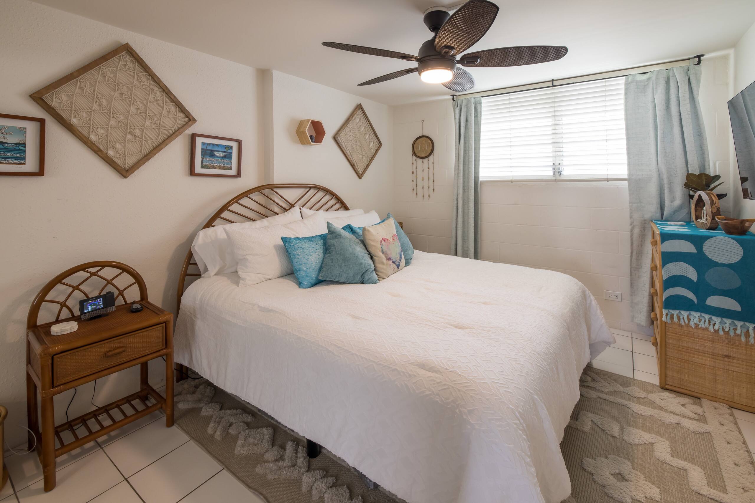1/1 Condo w/lanai 7min walk to beach 24/7security - Image 6