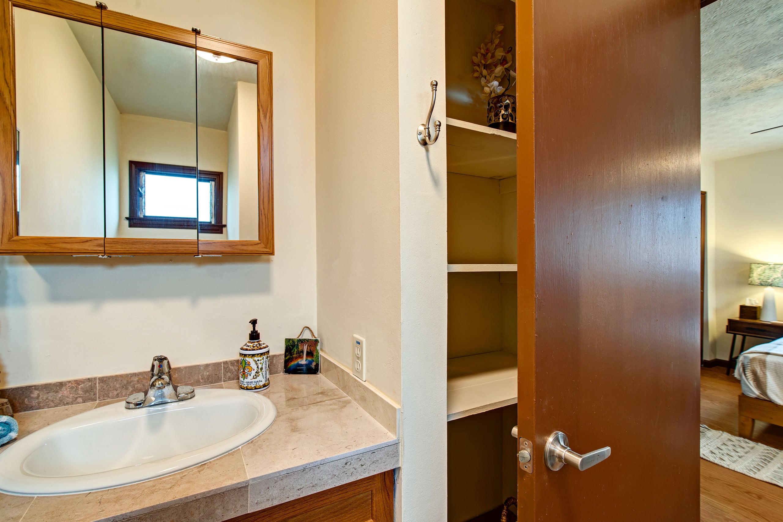 Home in Hilo · ★4.94 · 3 bedrooms · 3 beds · 2 private baths - Image 33