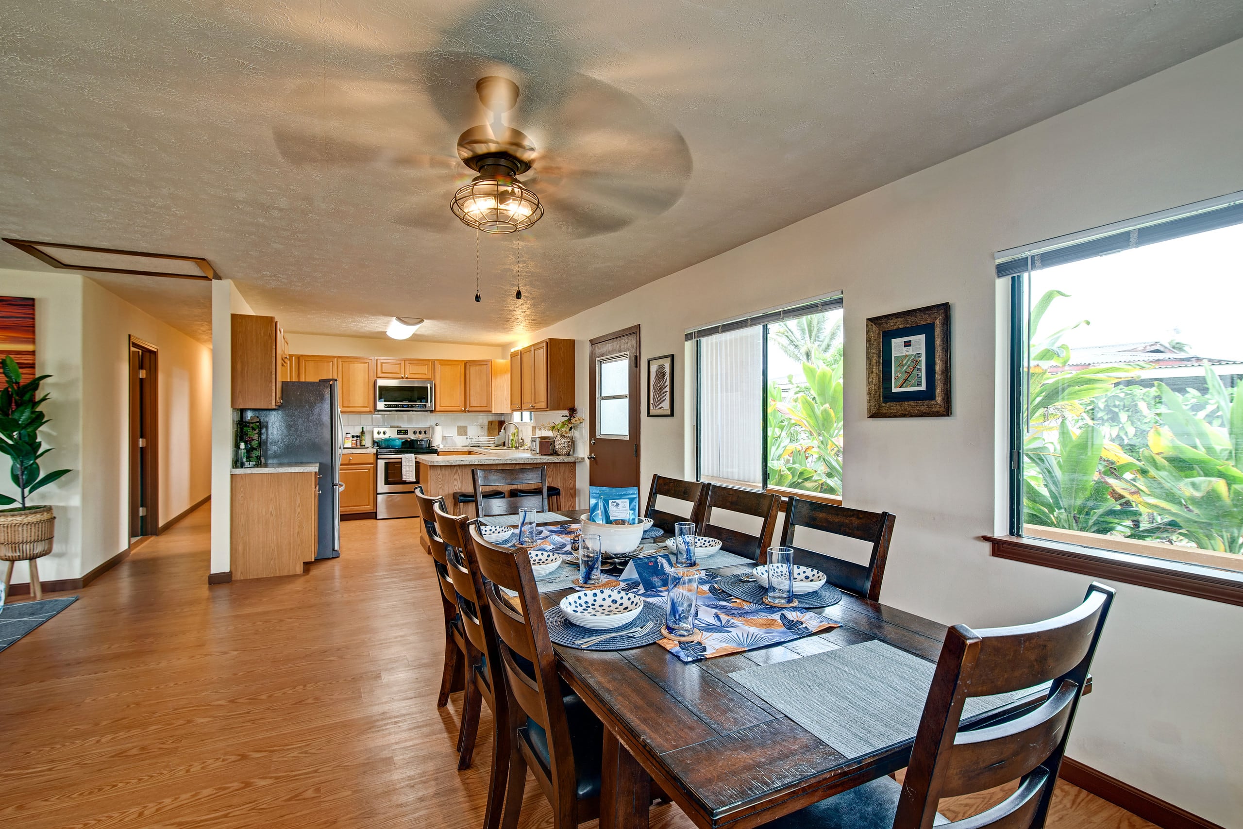 Home in Hilo · ★4.94 · 3 bedrooms · 3 beds · 2 private baths - Image 21