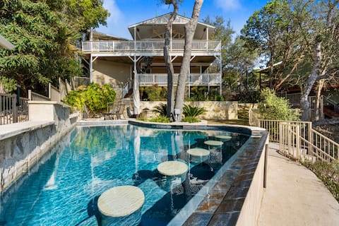 Medina Lake Villa - Waterfront, Lake Views & Pool