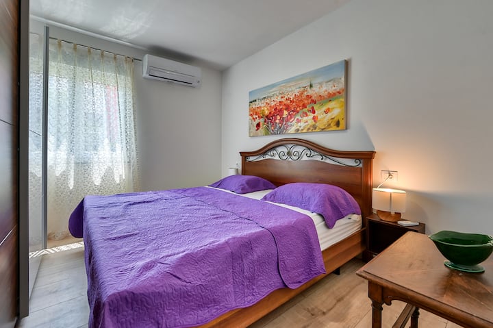 1 ห้องนอน 2 ห้องน้ำ