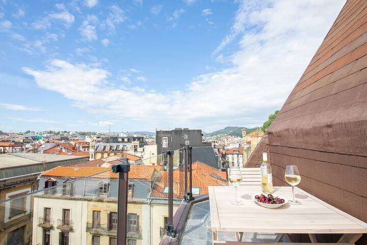 Duplex Penthouse with panoramic terraces Old Town gallery image 2