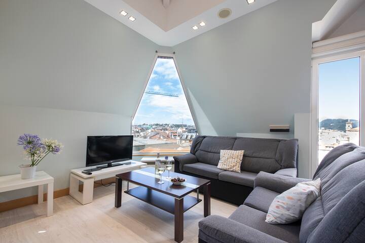 Duplex Penthouse with panoramic terraces Old Town gallery image 4