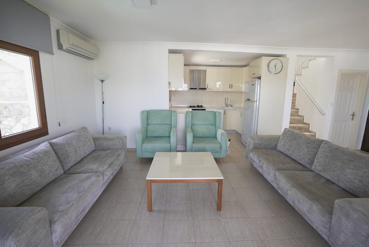 Large Garden,  Sea View, 6bed/2,5bath - Yalıkavak
