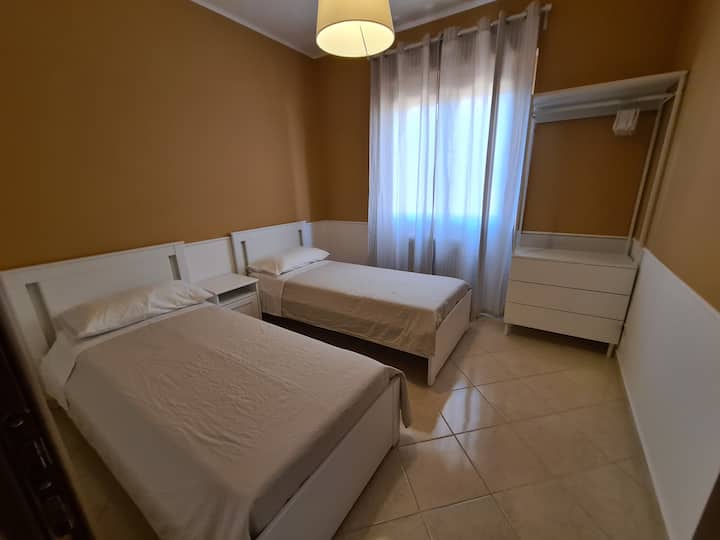 Dhomë gjumi 2