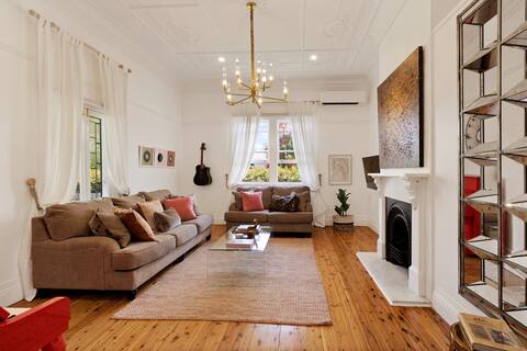 THE DEVONSHIRE a luxury cottage with a difference