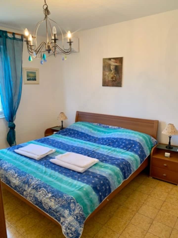 dhomë gjumi