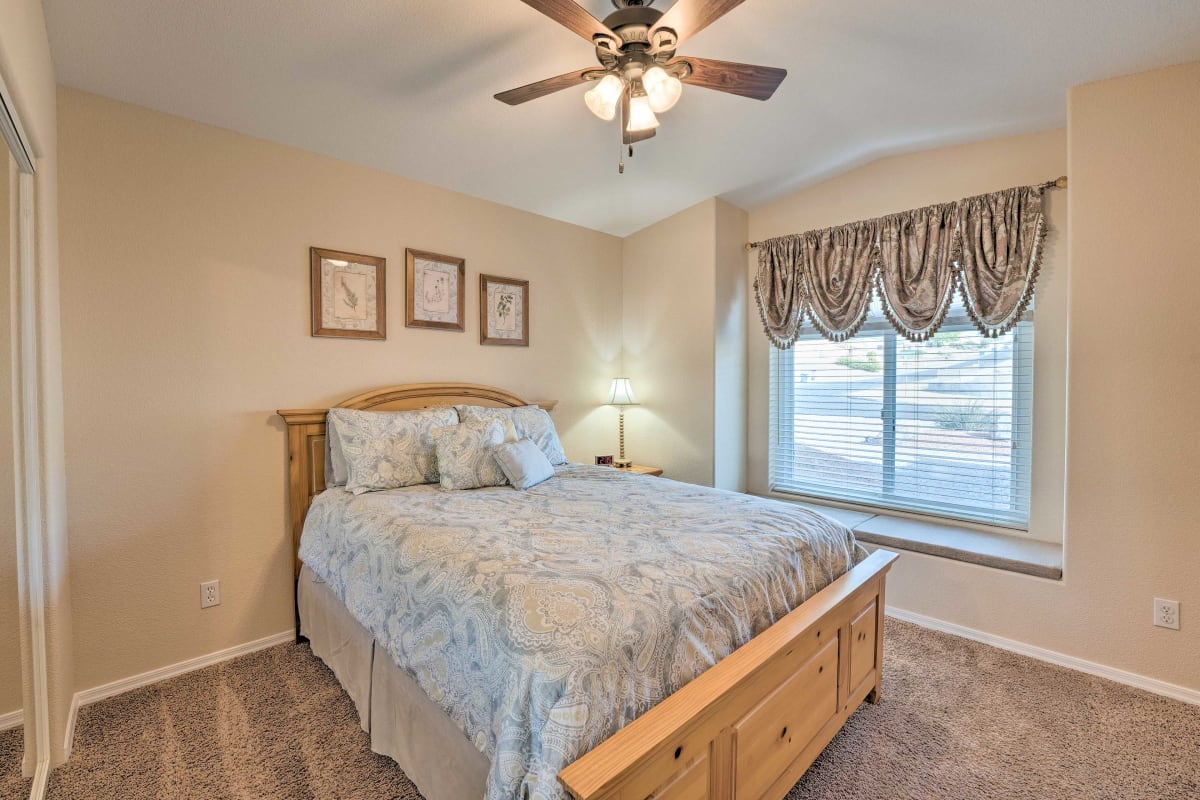 Bedroom 2 | Queen Bed