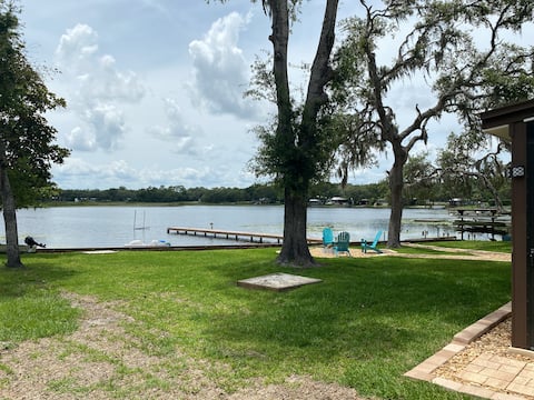 Lakefront Getaway Stay-Cation