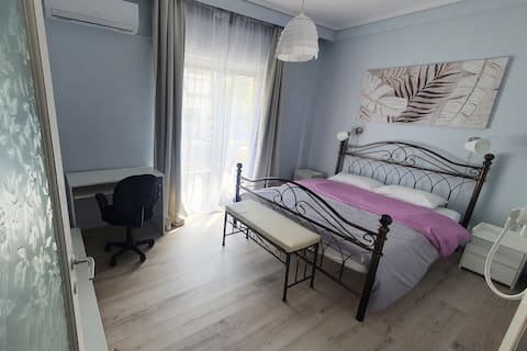 Studio in excellent location in Karampournaki