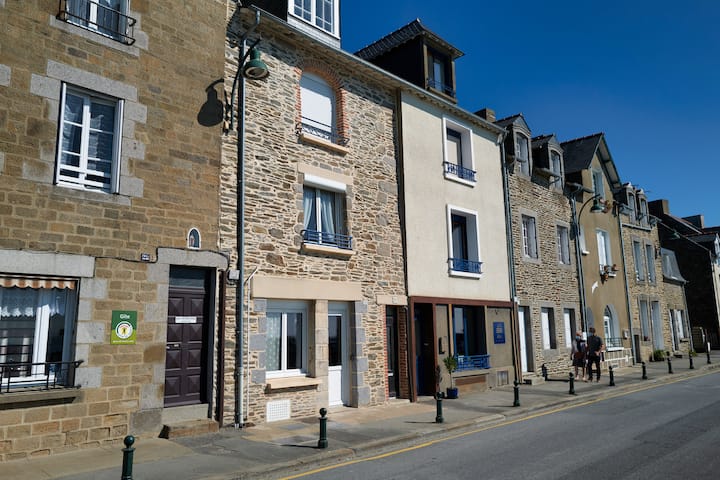 Cancale, Port De La Houle. Bel Appartement Vue Mer - Cancale