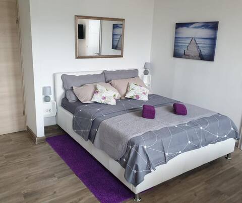 Popular Airbnb listing: Lovely studio apartment for two in Gradski Kotar Visoka