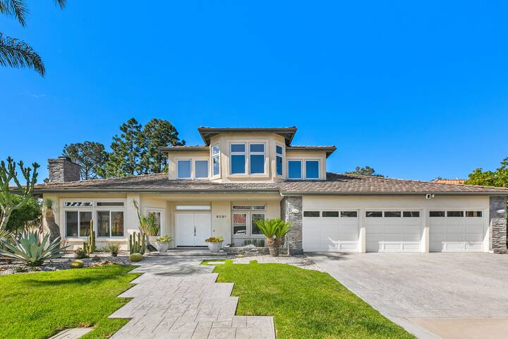 Beautiful Home w/Pool & Spa 1.2 Miles to the Beach gallery image 5