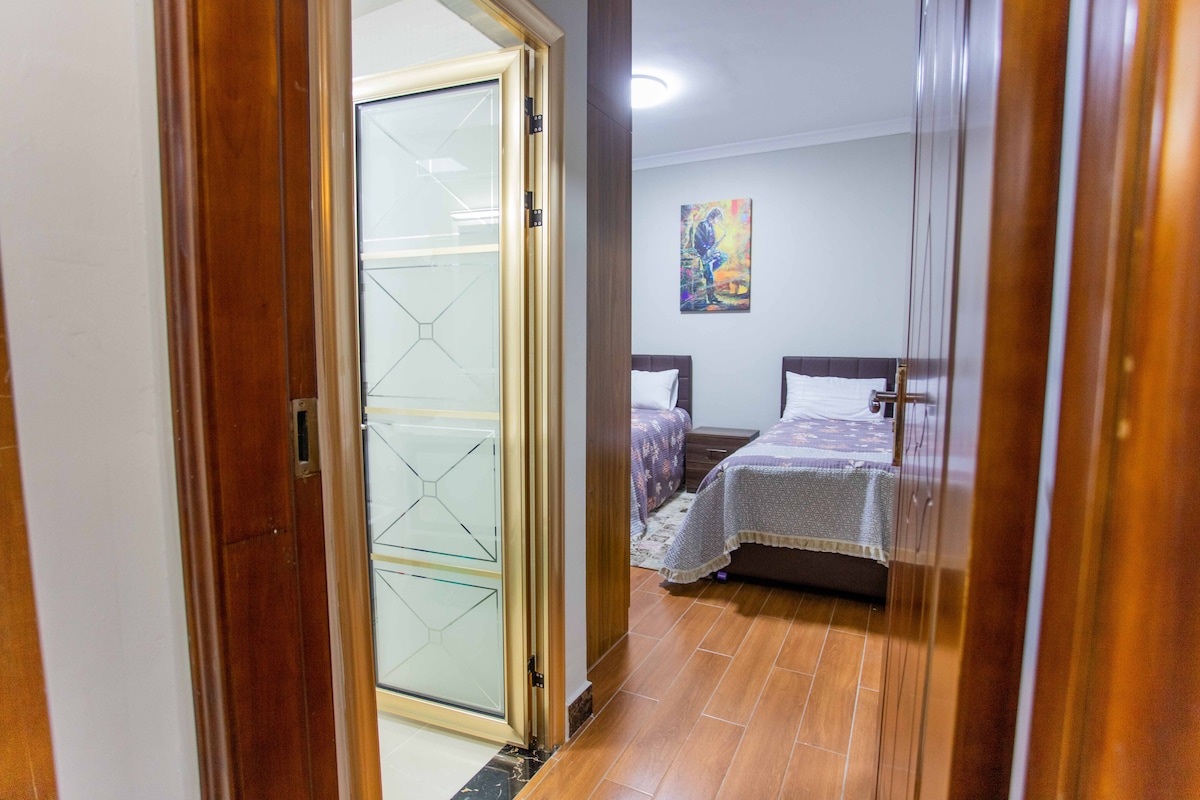 Sasa kwa chumba cha kulala cha pili.