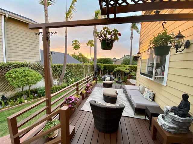 Large Luxurious LA House Central Location